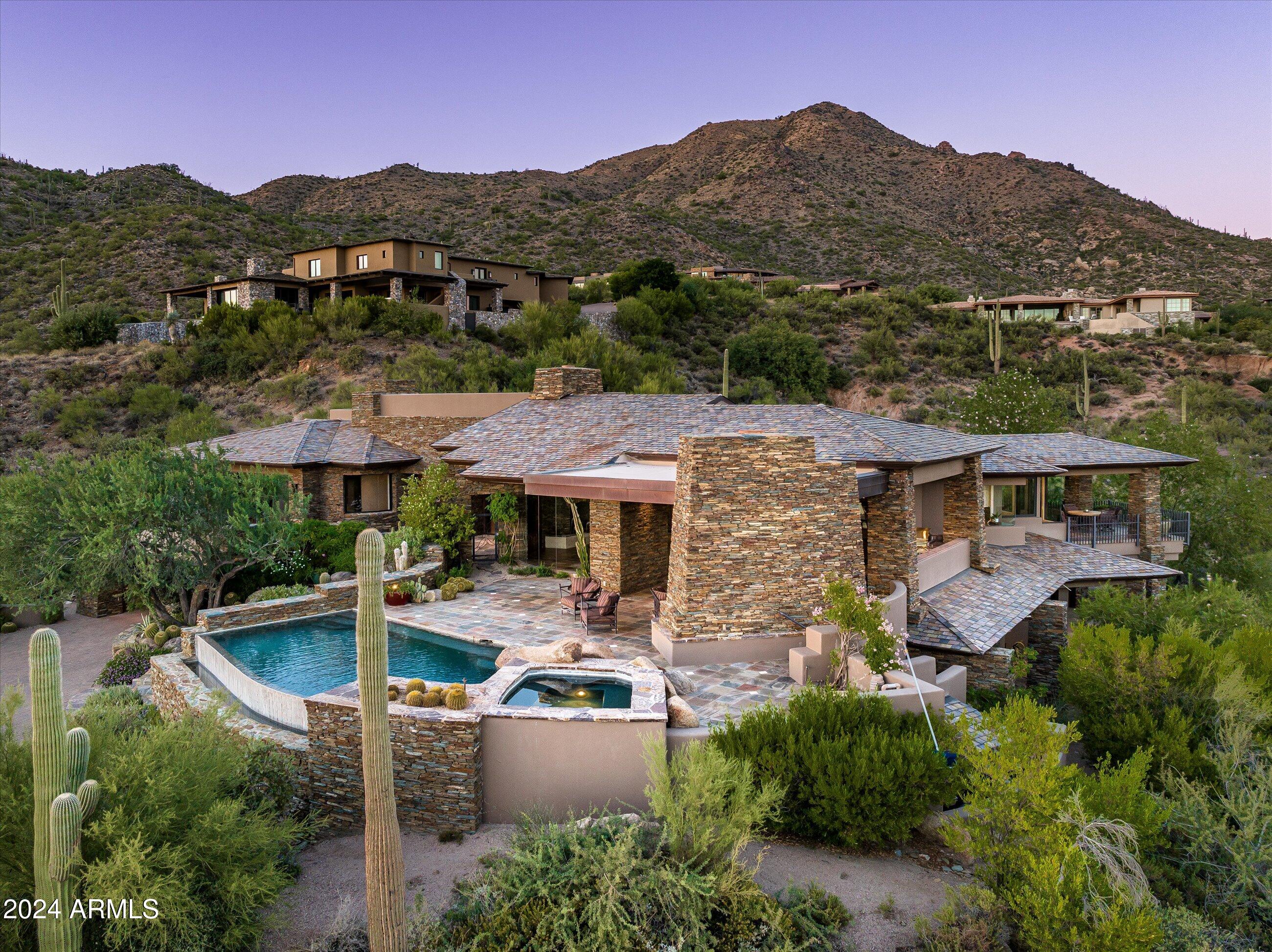 DESERT MOUNTAIN - Residential