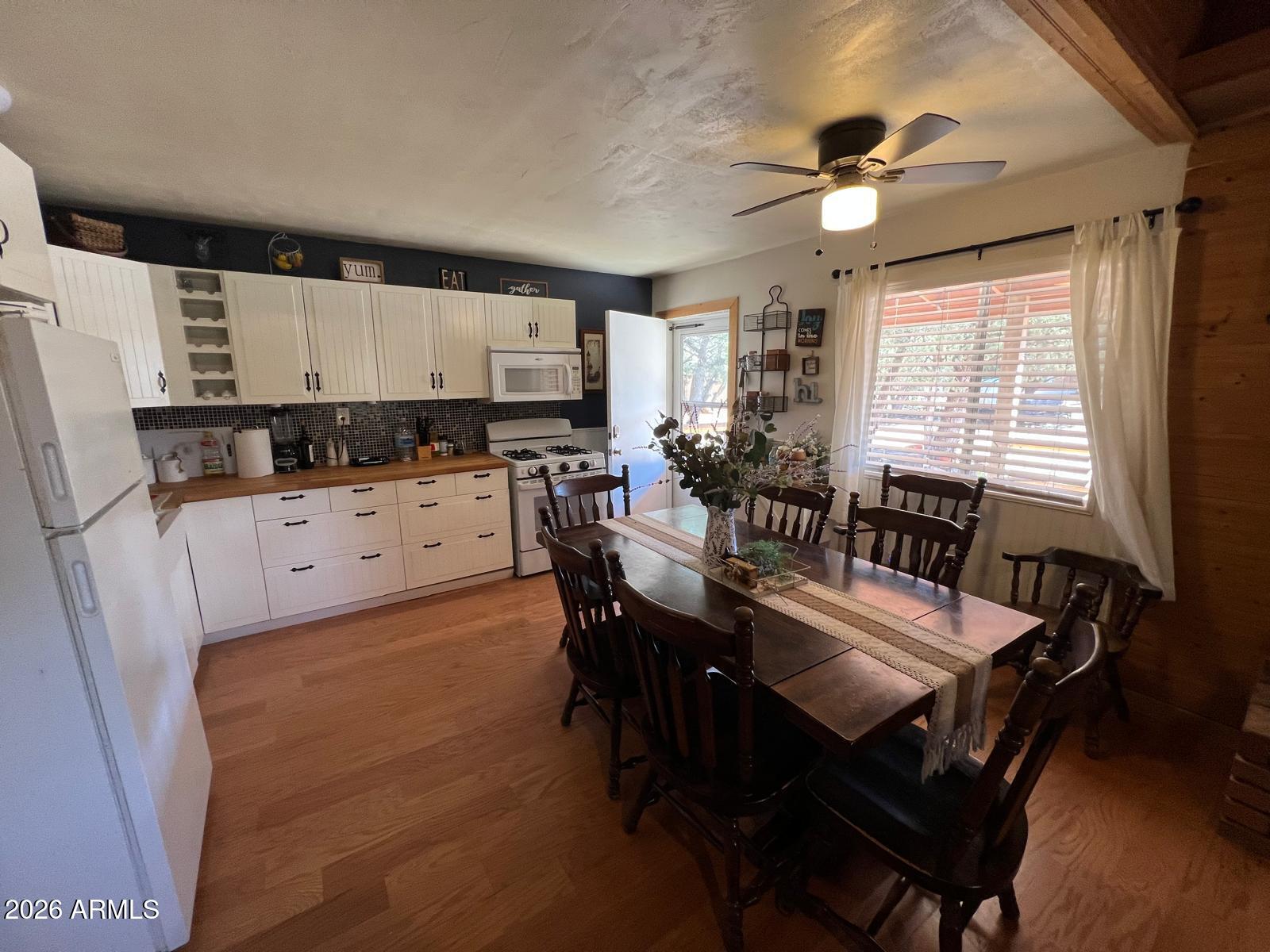 ELLISON CREEK ESTATES 1 - Residential