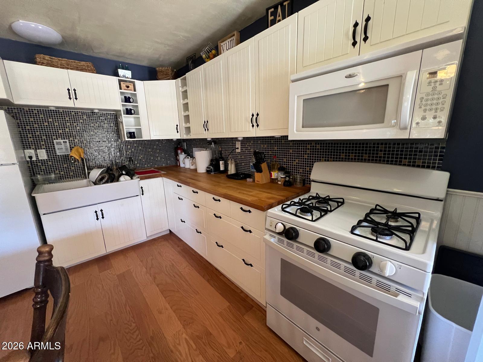 ELLISON CREEK ESTATES 1 - Residential