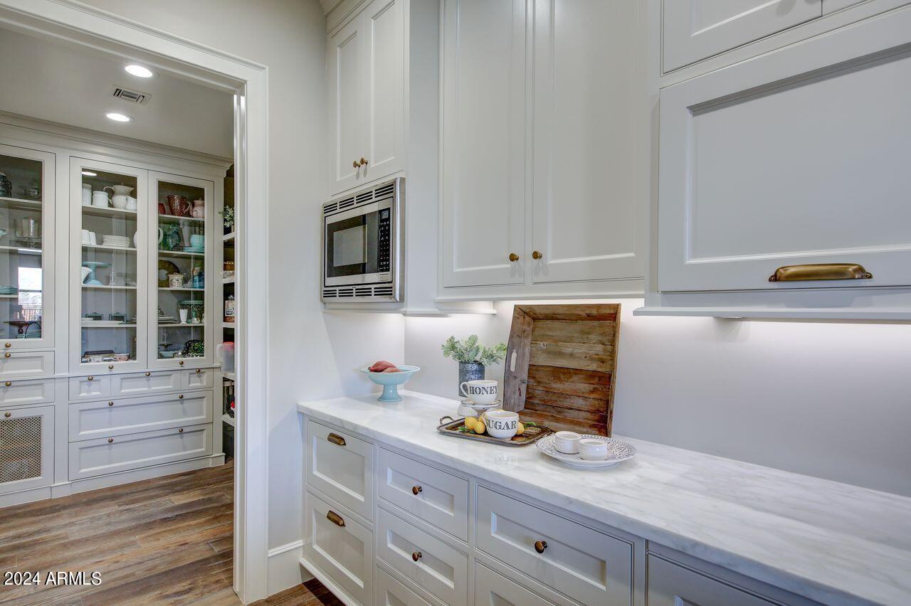 SAWYER ESTATES - Residential