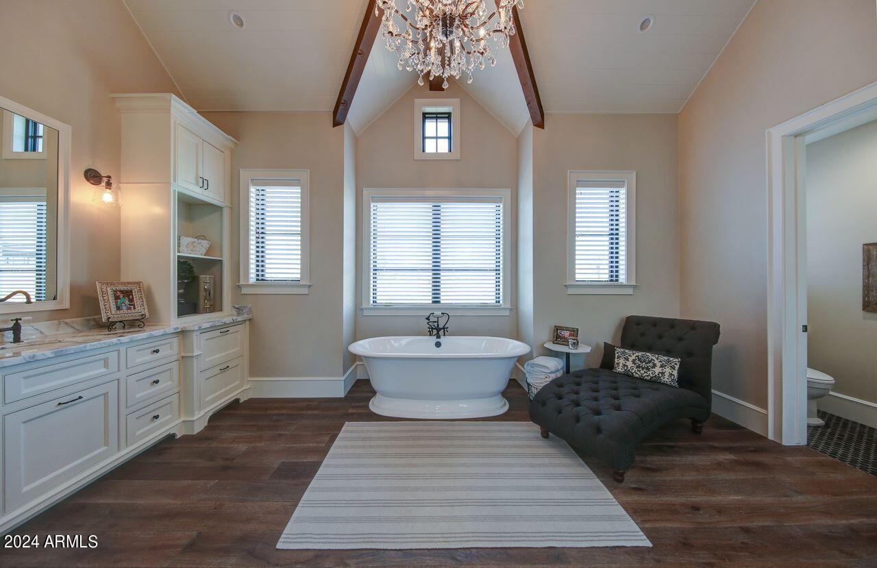 SAWYER ESTATES - Residential