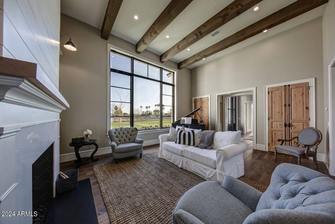 SAWYER ESTATES - Residential