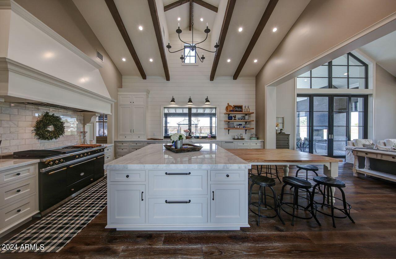 SAWYER ESTATES - Residential