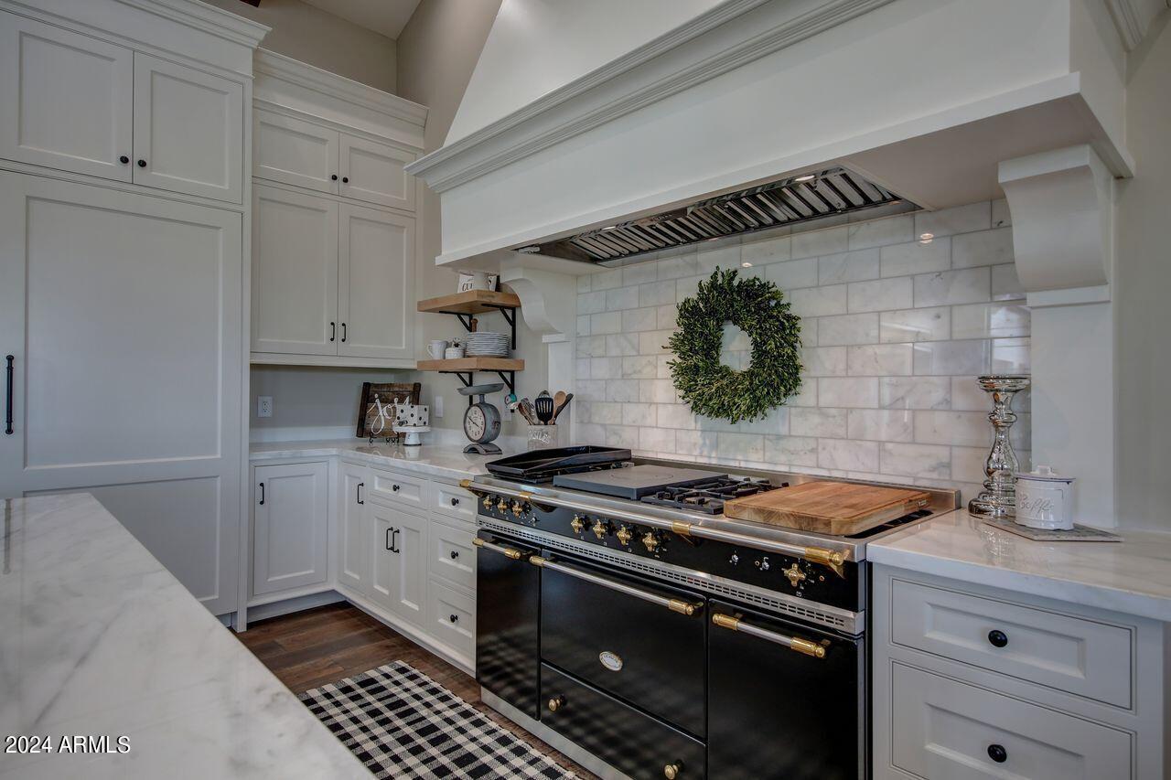 SAWYER ESTATES - Residential