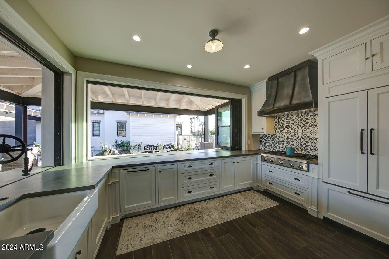 SAWYER ESTATES - Residential