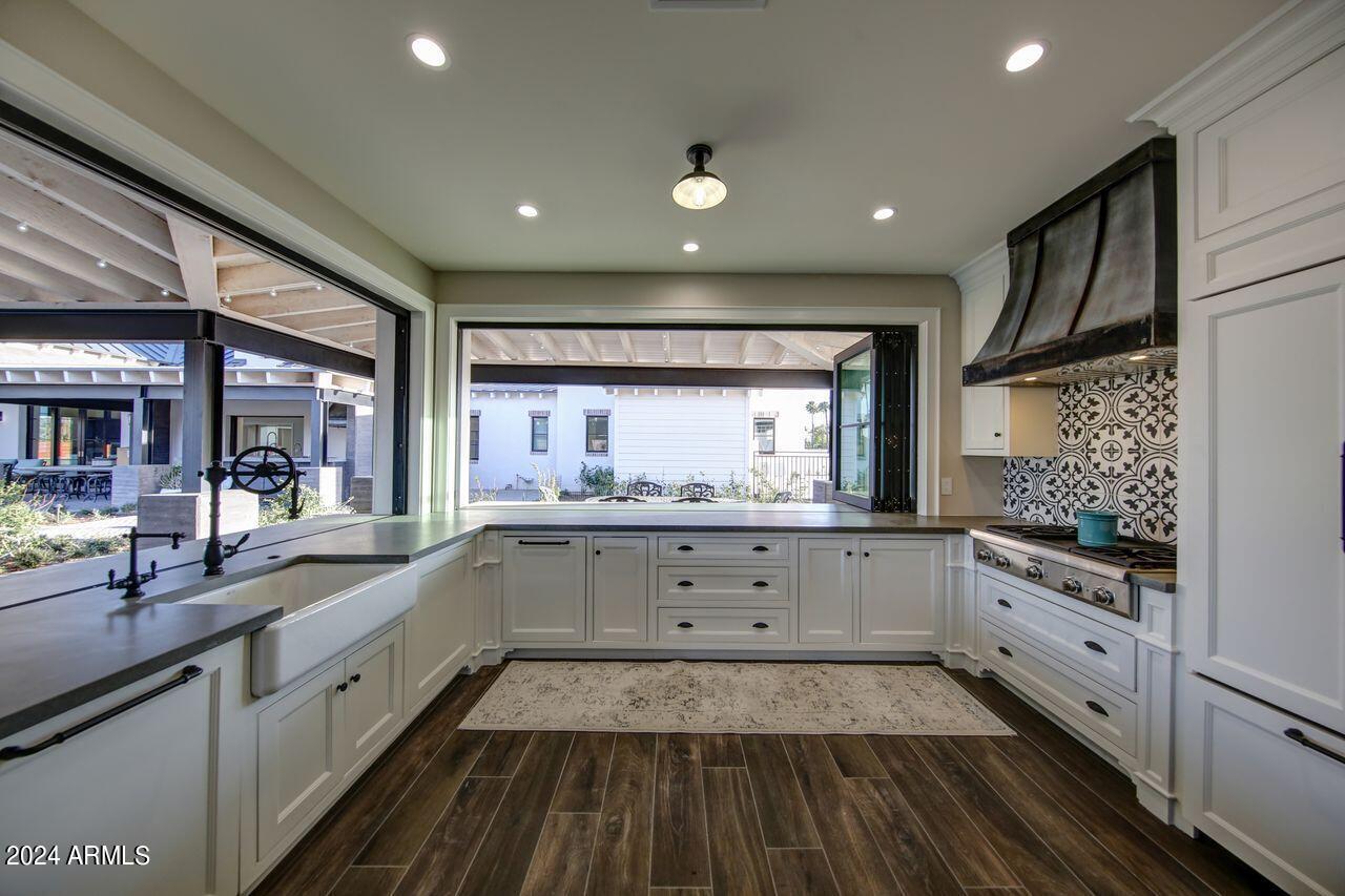 SAWYER ESTATES - Residential