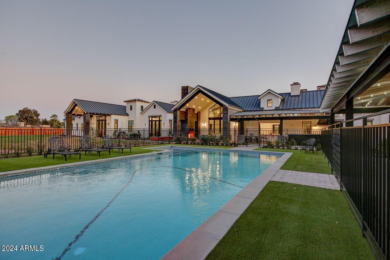 SAWYER ESTATES - Residential