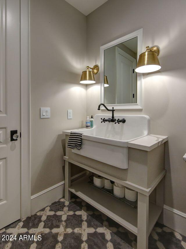 SAWYER ESTATES - Residential