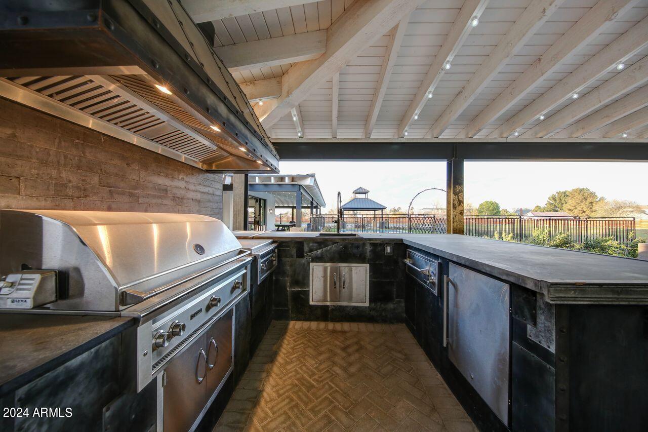 SAWYER ESTATES - Residential