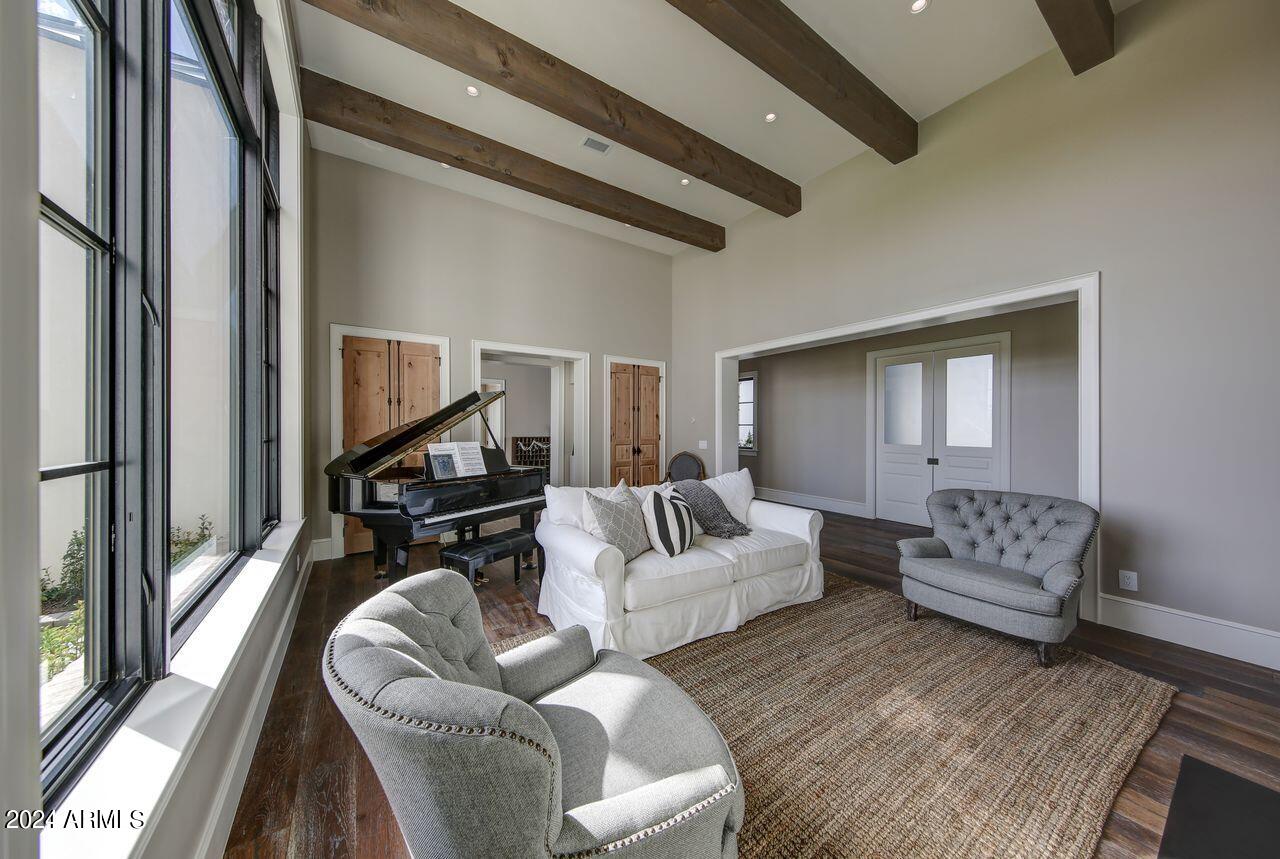 SAWYER ESTATES - Residential