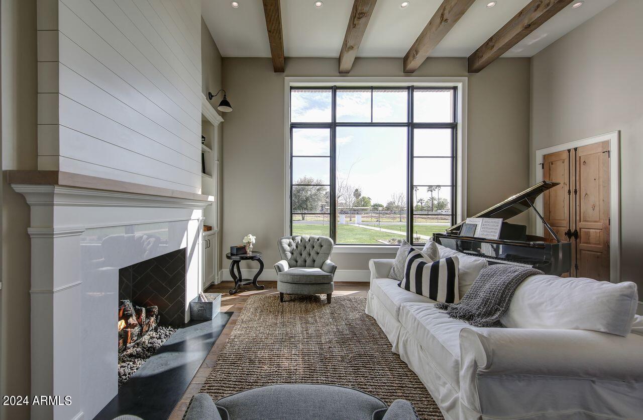 SAWYER ESTATES - Residential