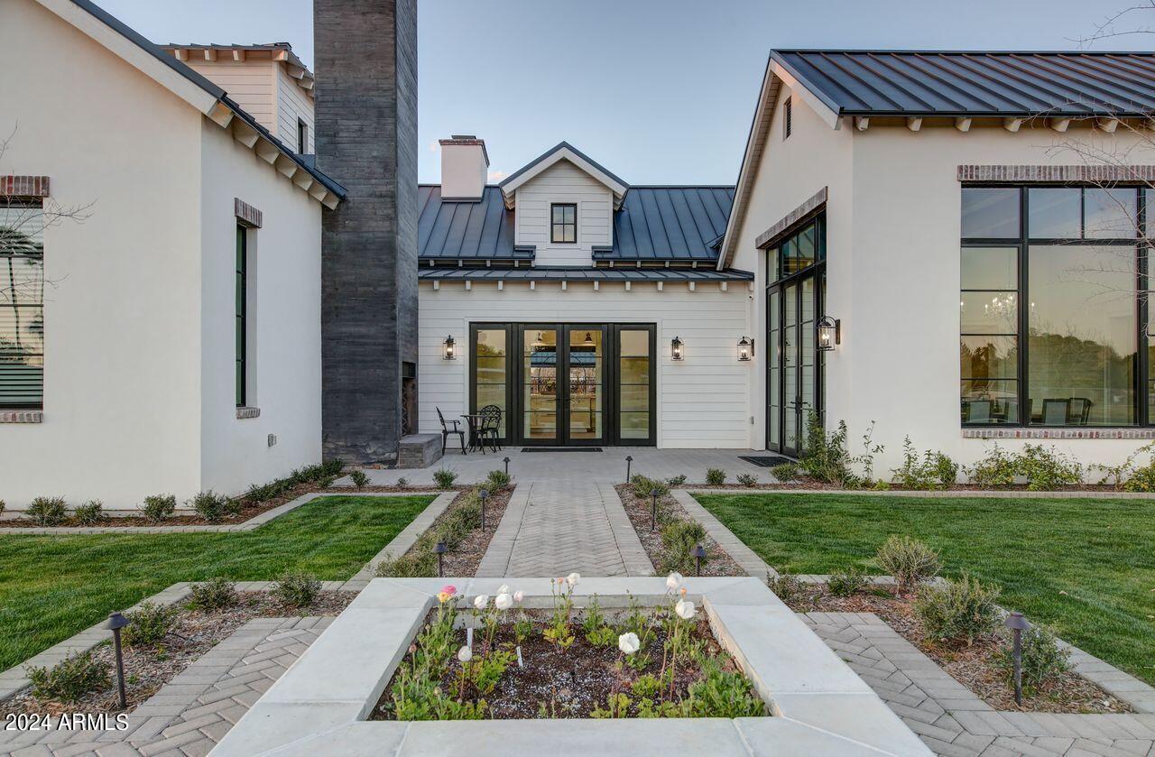 SAWYER ESTATES - Residential