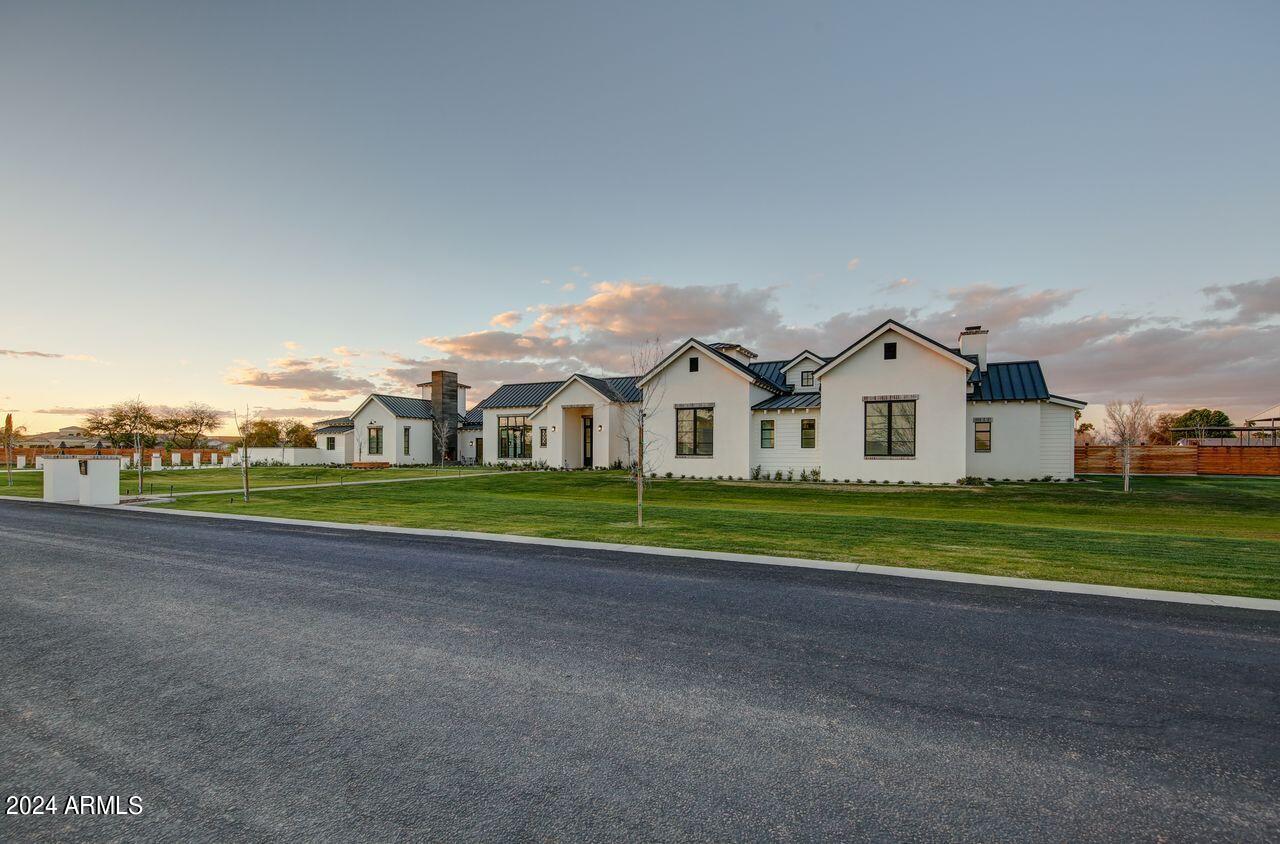 SAWYER ESTATES - Residential