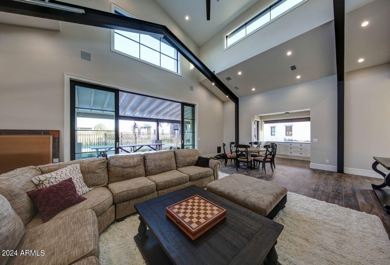 SAWYER ESTATES - Residential
