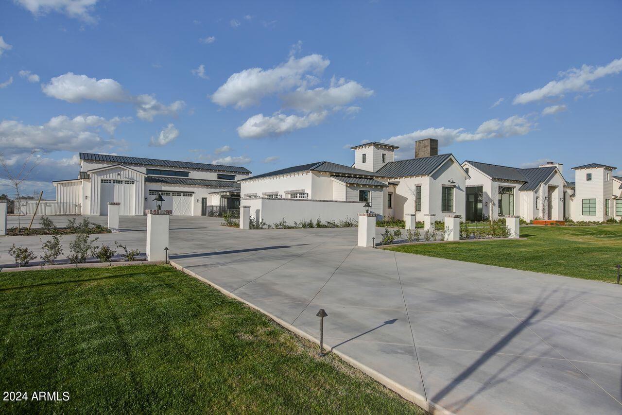 SAWYER ESTATES - Residential