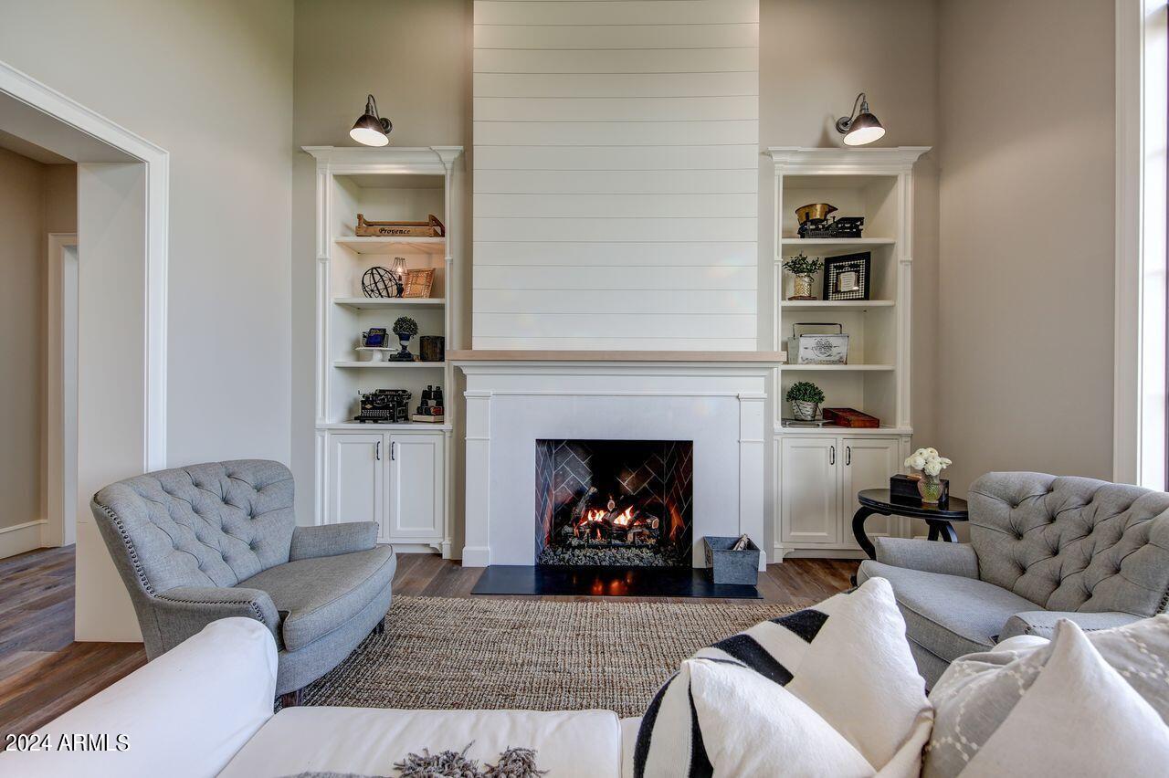 SAWYER ESTATES - Residential