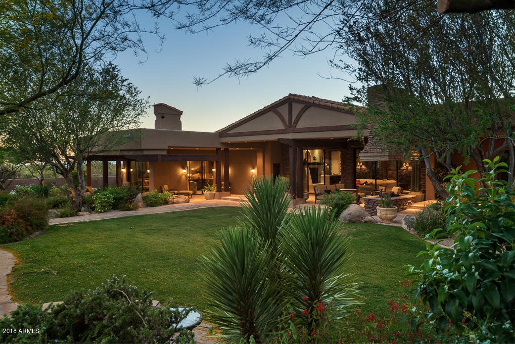 WHISPER ROCK - Residential