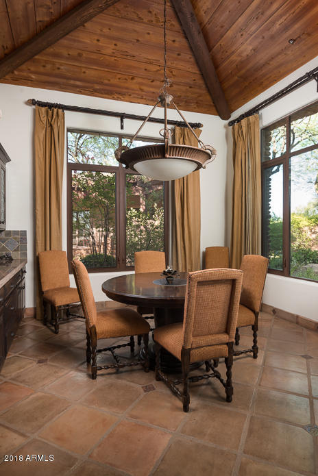 WHISPER ROCK - Residential