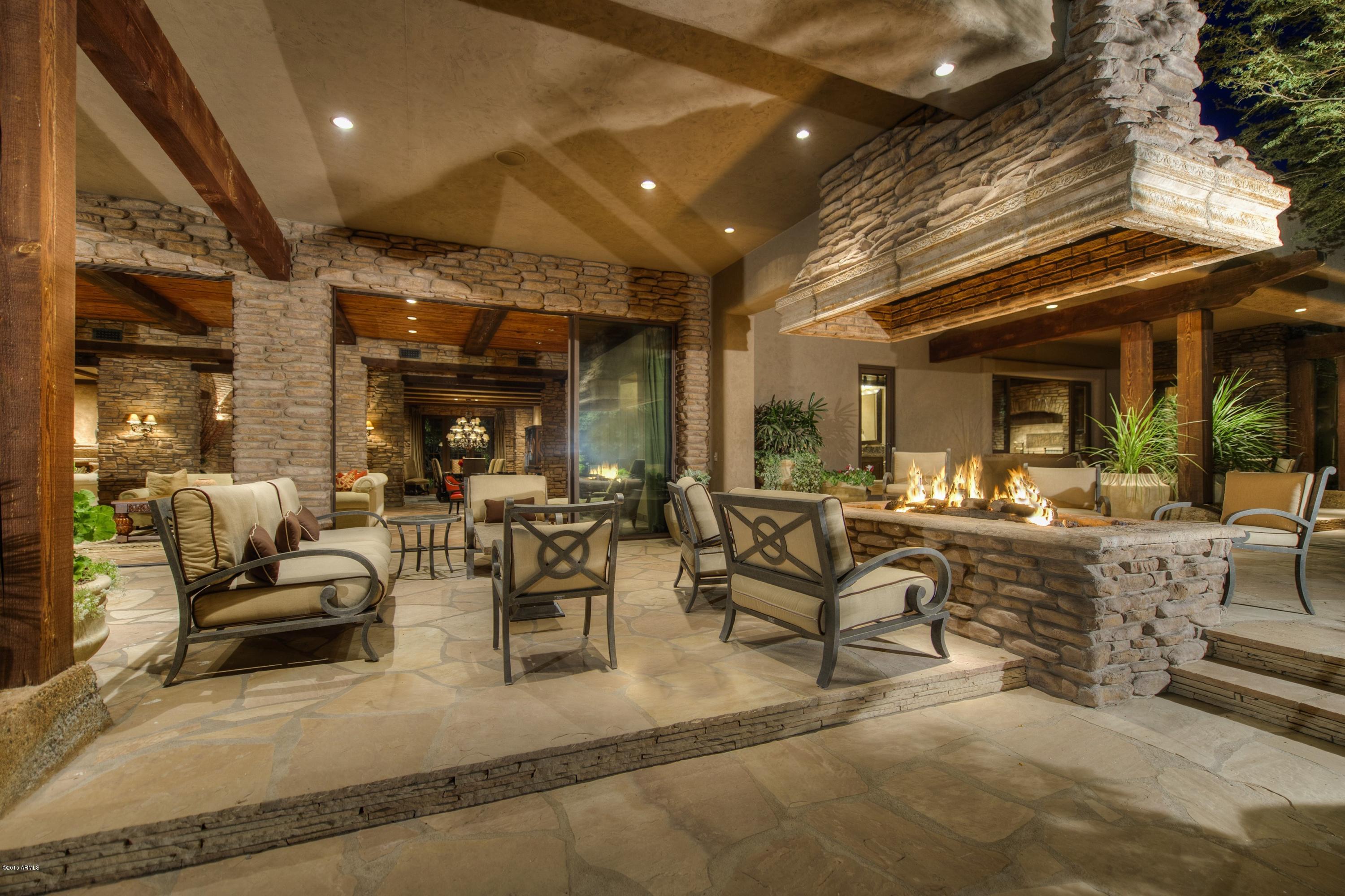 WHISPER ROCK - Residential