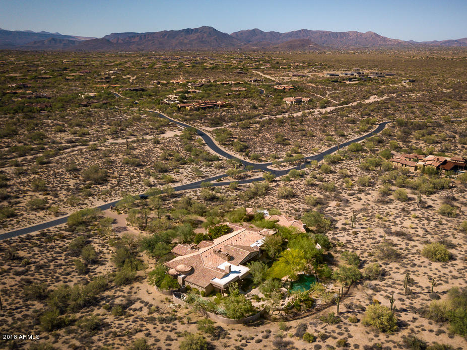 WHISPER ROCK - Residential