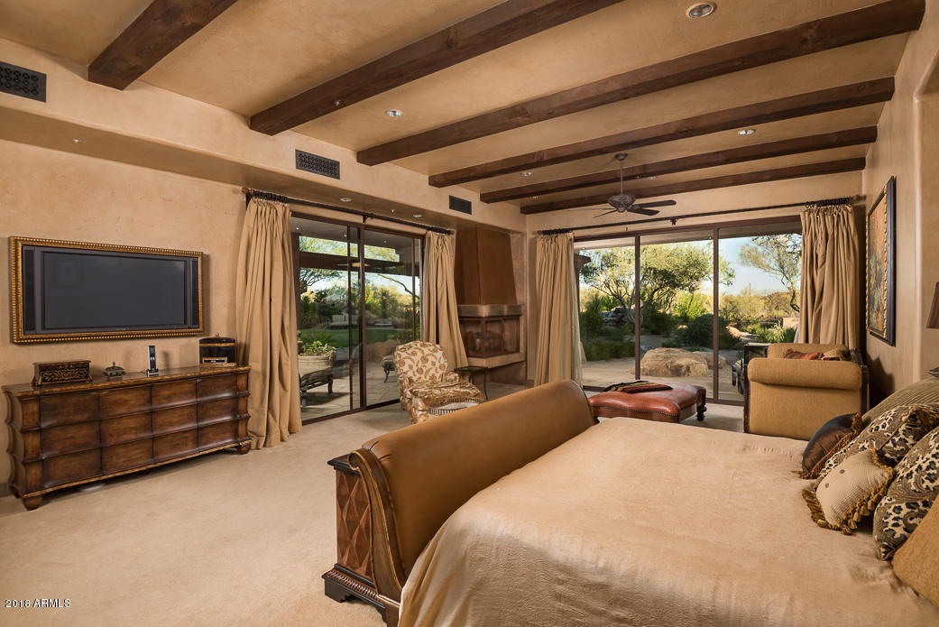 WHISPER ROCK - Residential