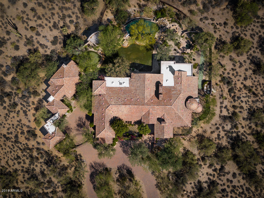 WHISPER ROCK - Residential