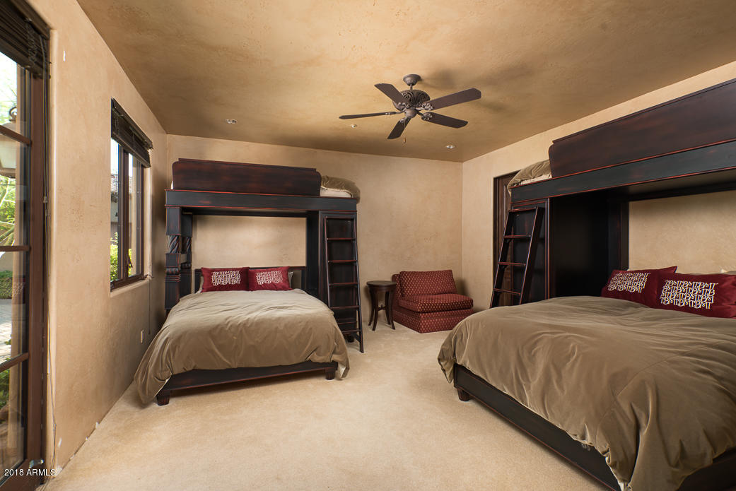 WHISPER ROCK - Residential