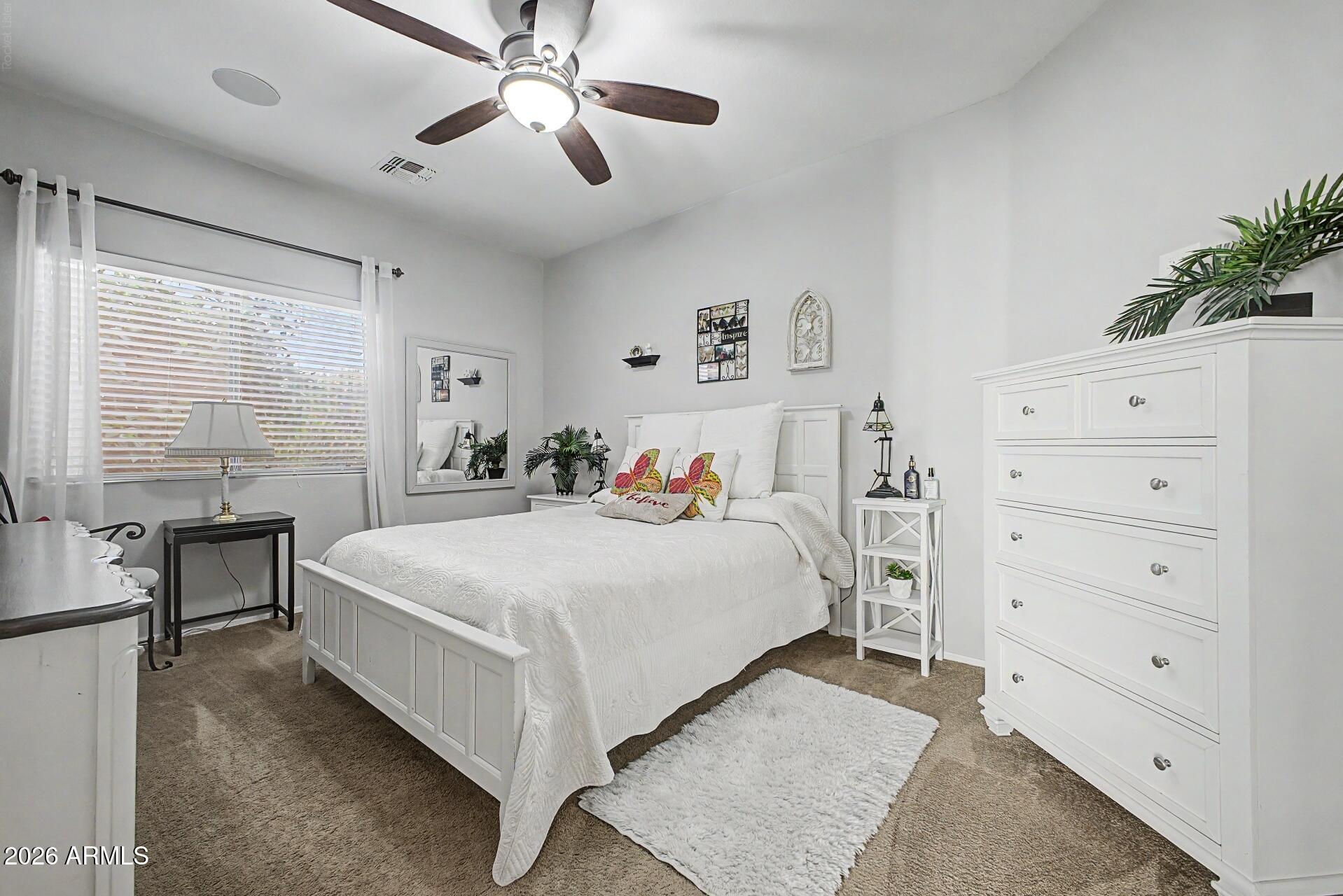 QUEENLAND MANOR - Residential