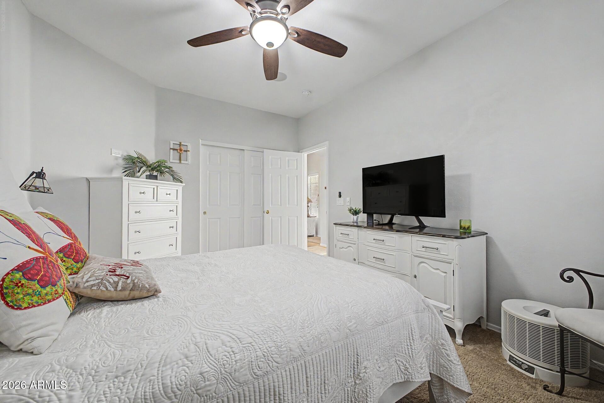 QUEENLAND MANOR - Residential
