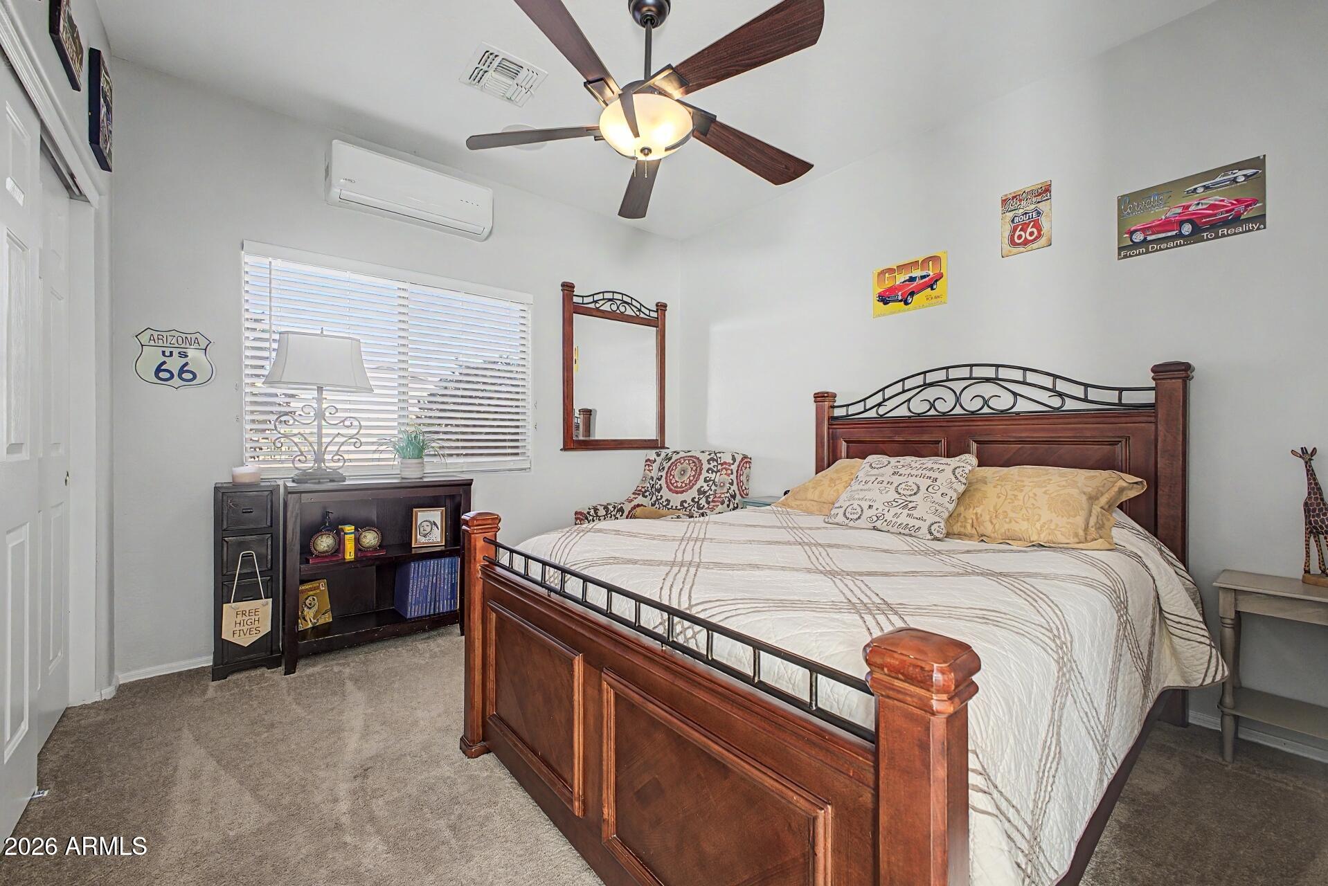 QUEENLAND MANOR - Residential