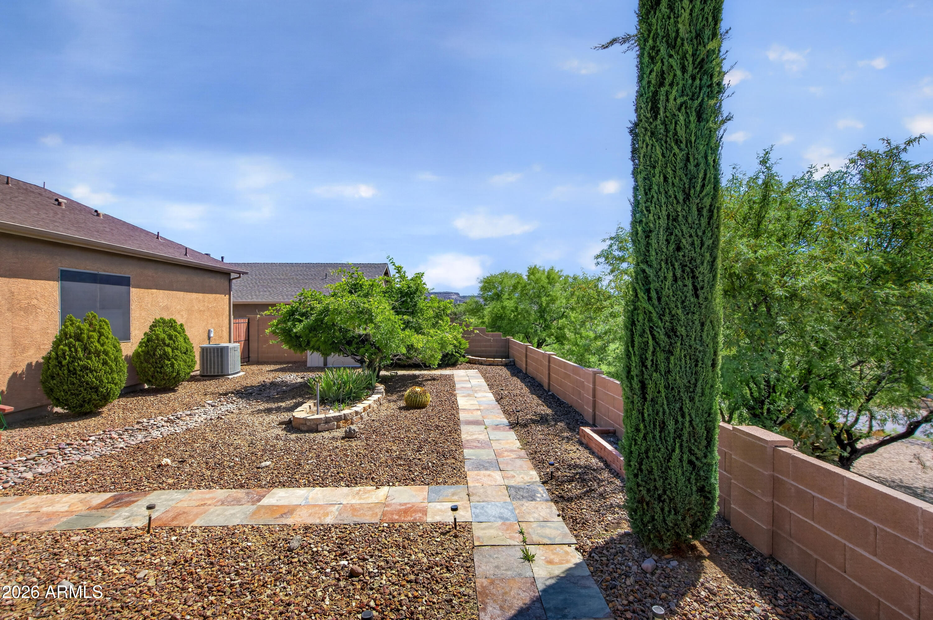 VERDE CLIFFS - Residential