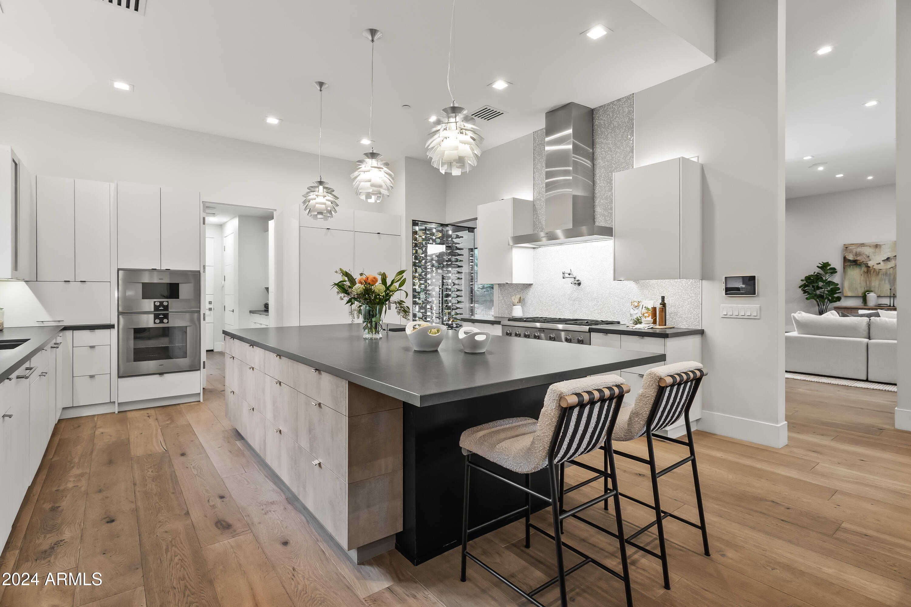 LINCOLN RIDGE - Residential
