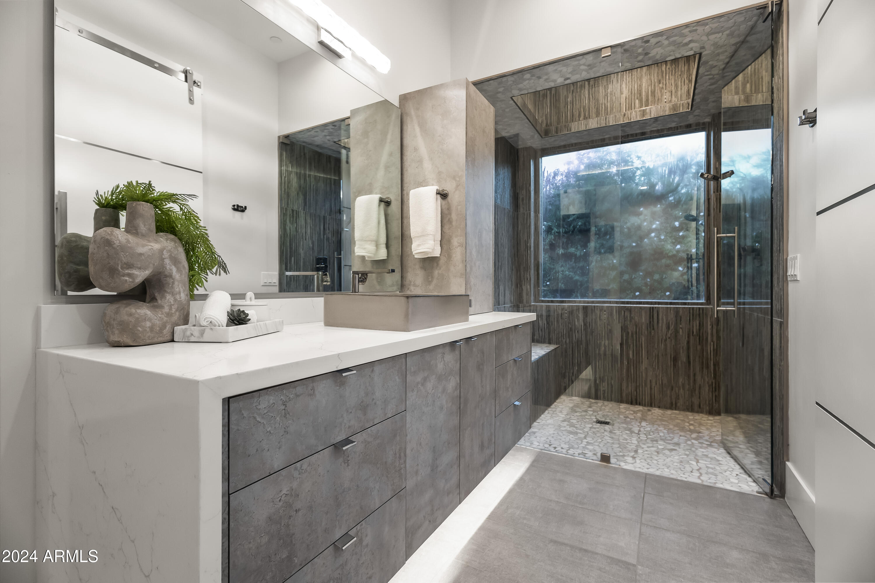 LINCOLN RIDGE - Residential
