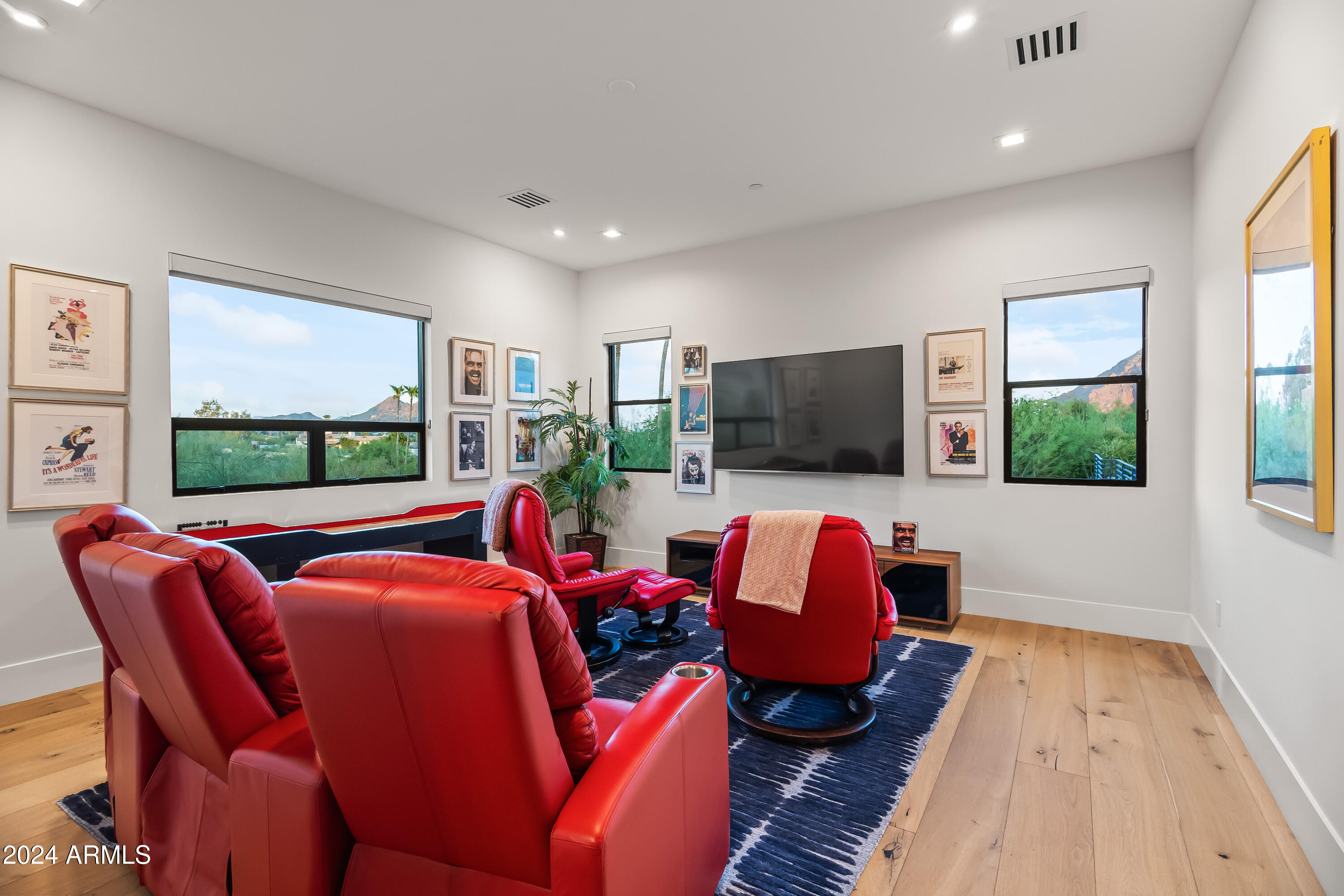 LINCOLN RIDGE - Residential