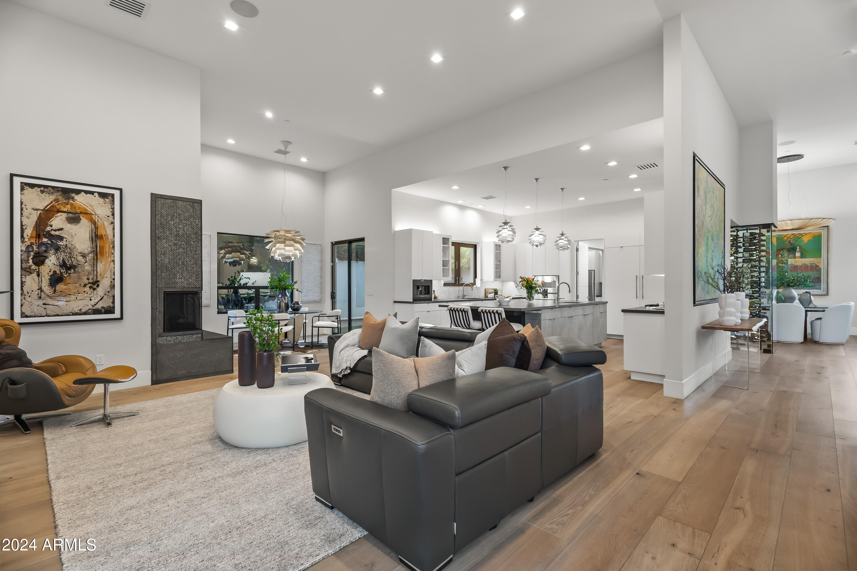 LINCOLN RIDGE - Residential