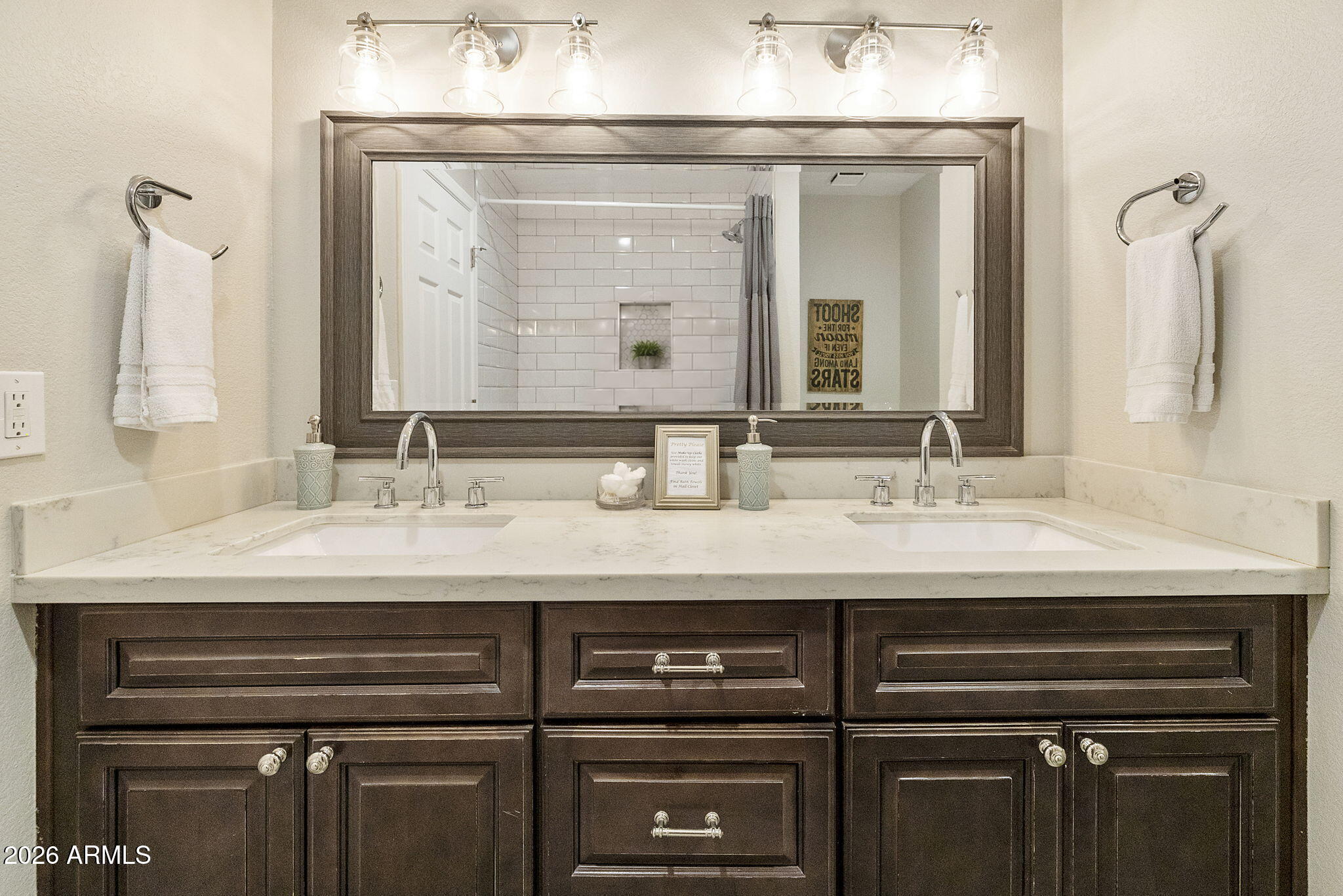 DESERT RIDGE 2 - Residential