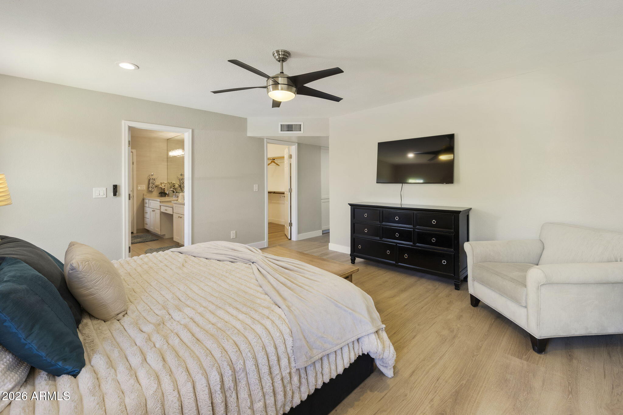 DESERT RIDGE 2 - Residential
