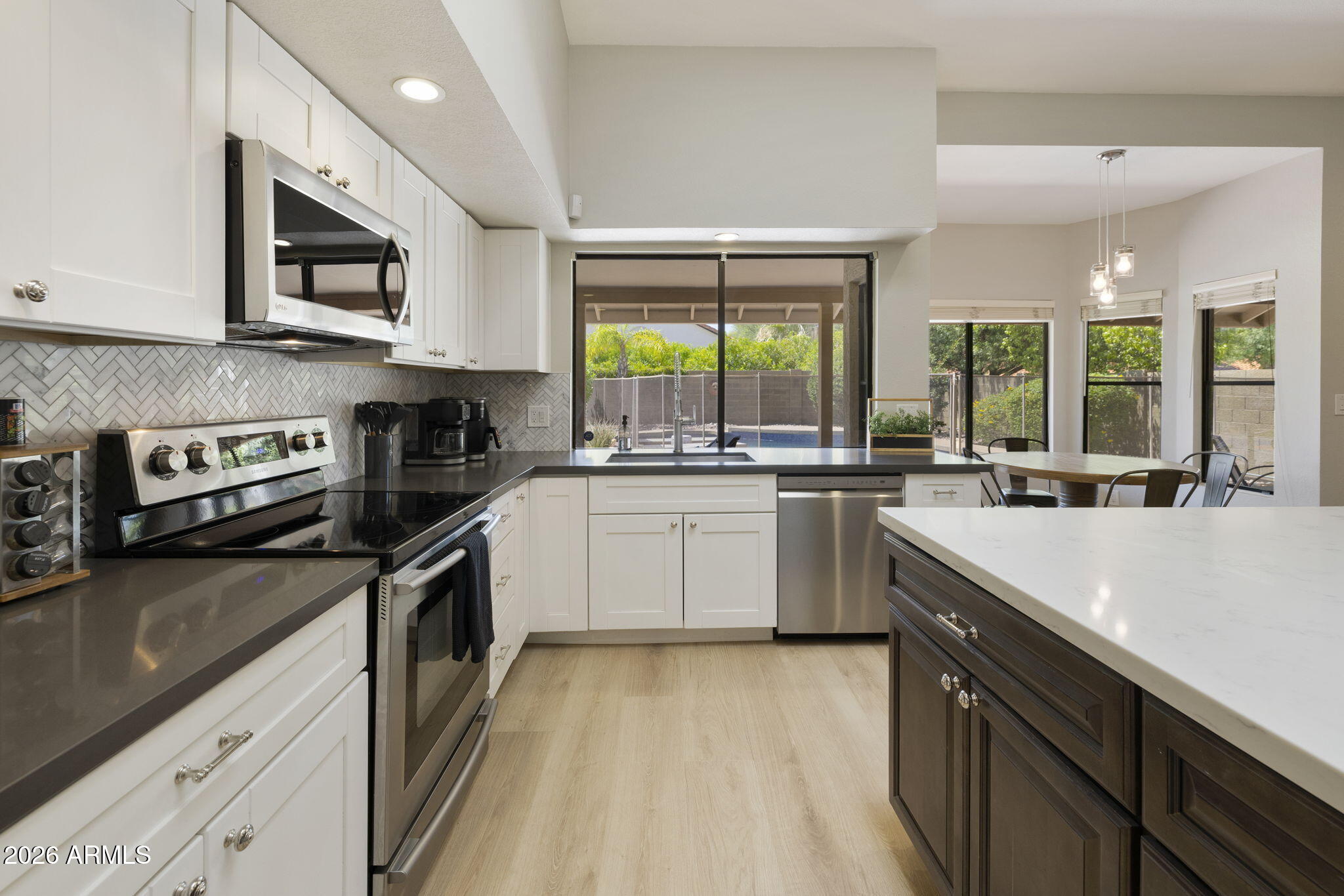 DESERT RIDGE 2 - Residential