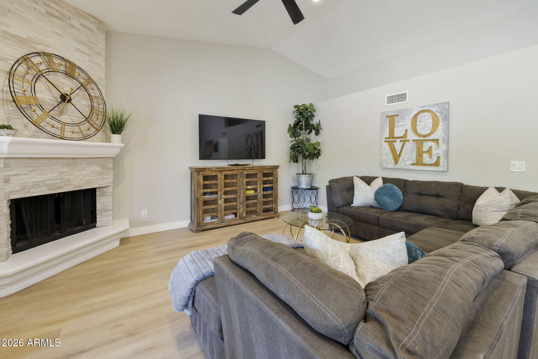DESERT RIDGE 2 - Residential