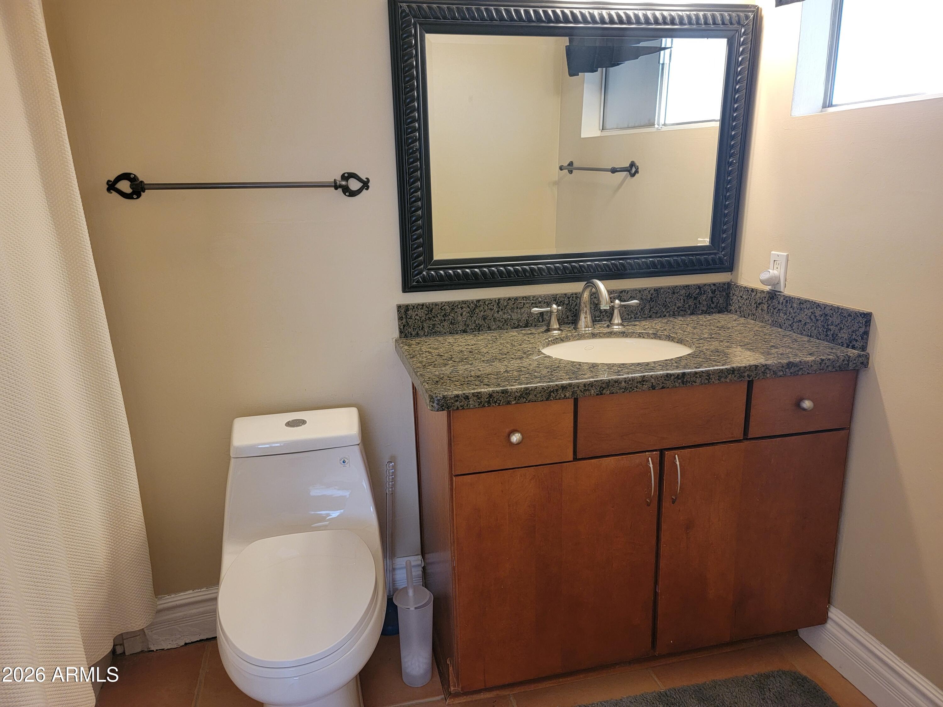 GREENBRIER EAST UNIT 5 - Residential Lease