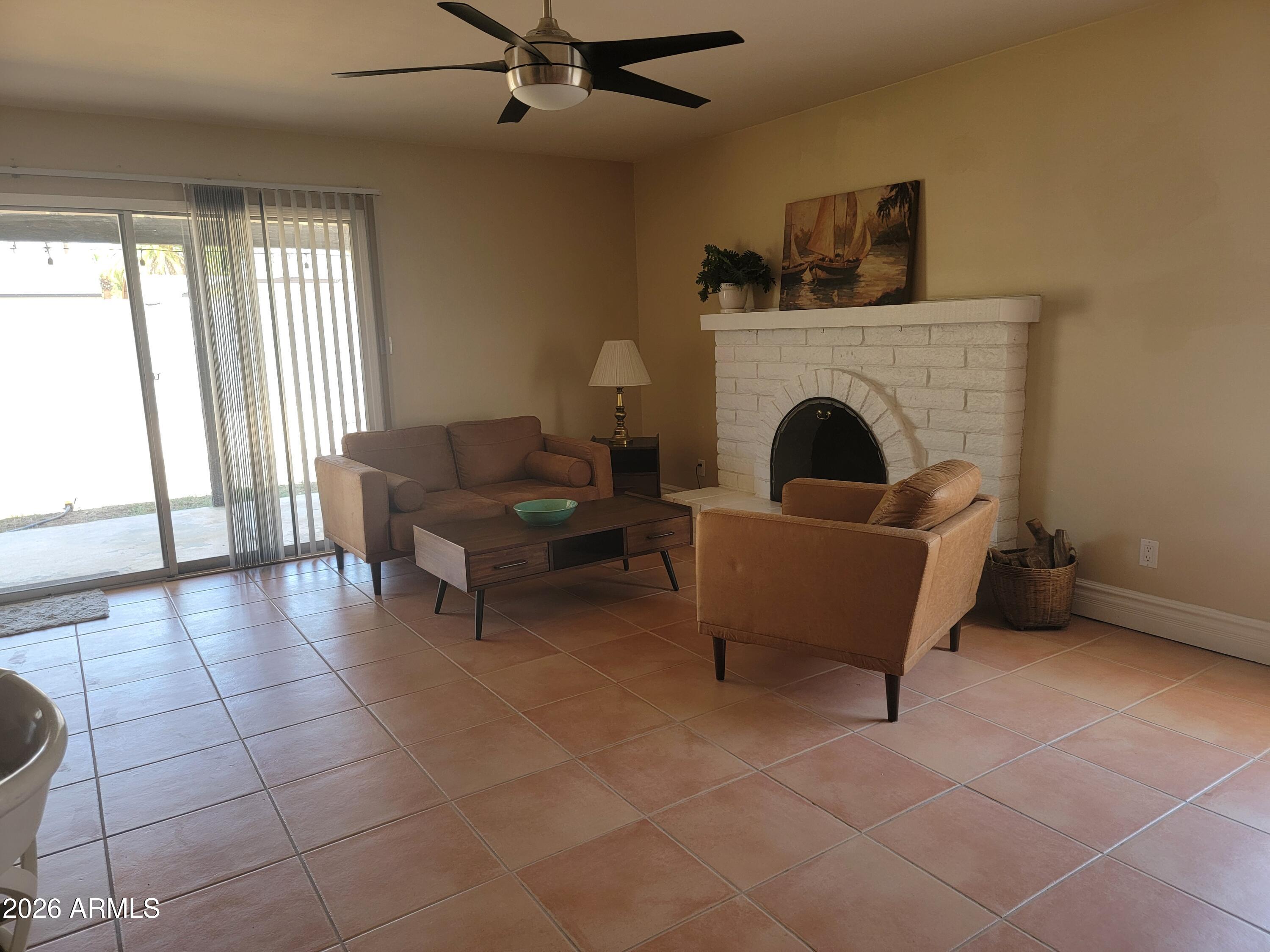 GREENBRIER EAST UNIT 5 - Residential Lease