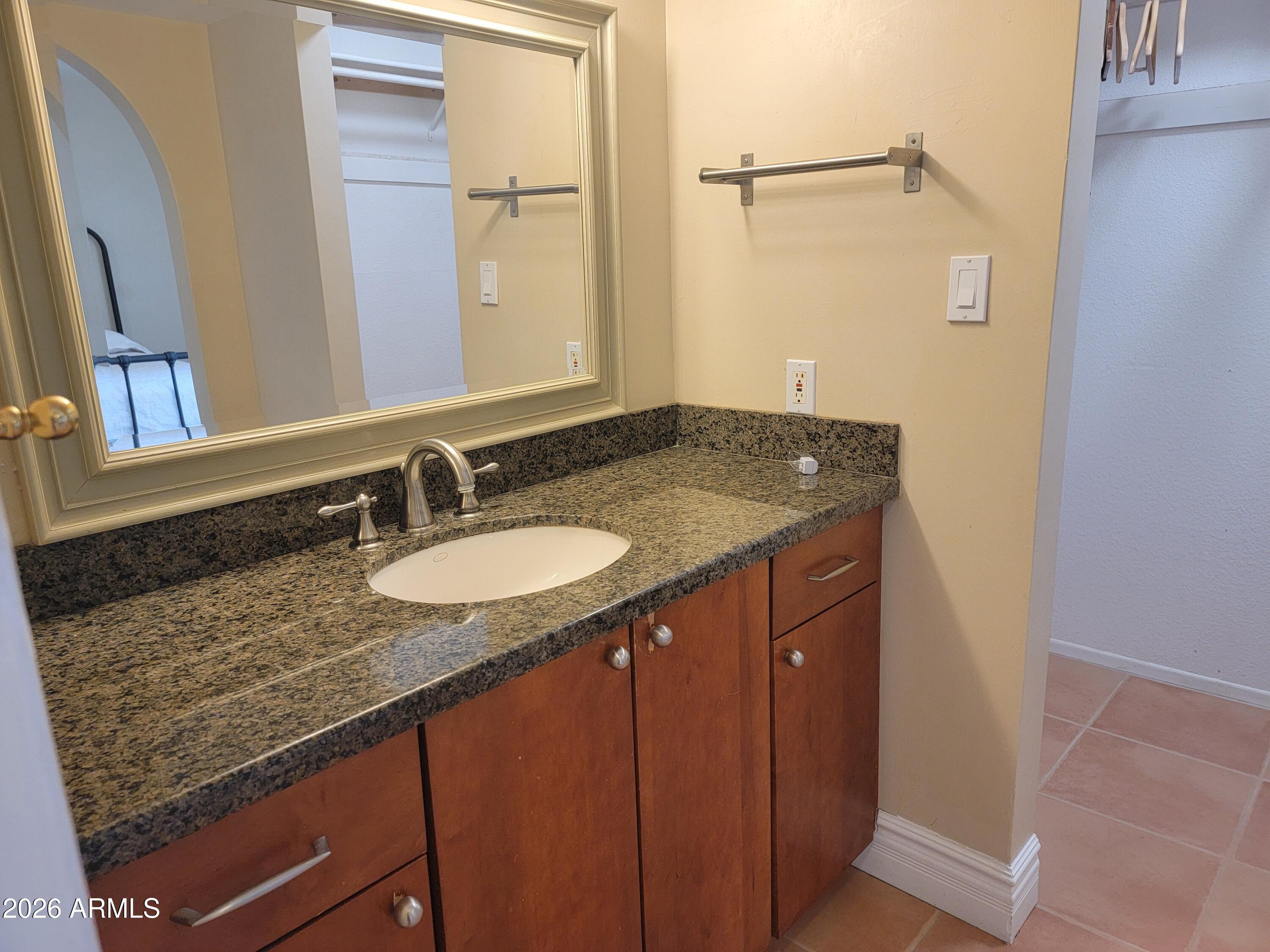 GREENBRIER EAST UNIT 5 - Residential Lease