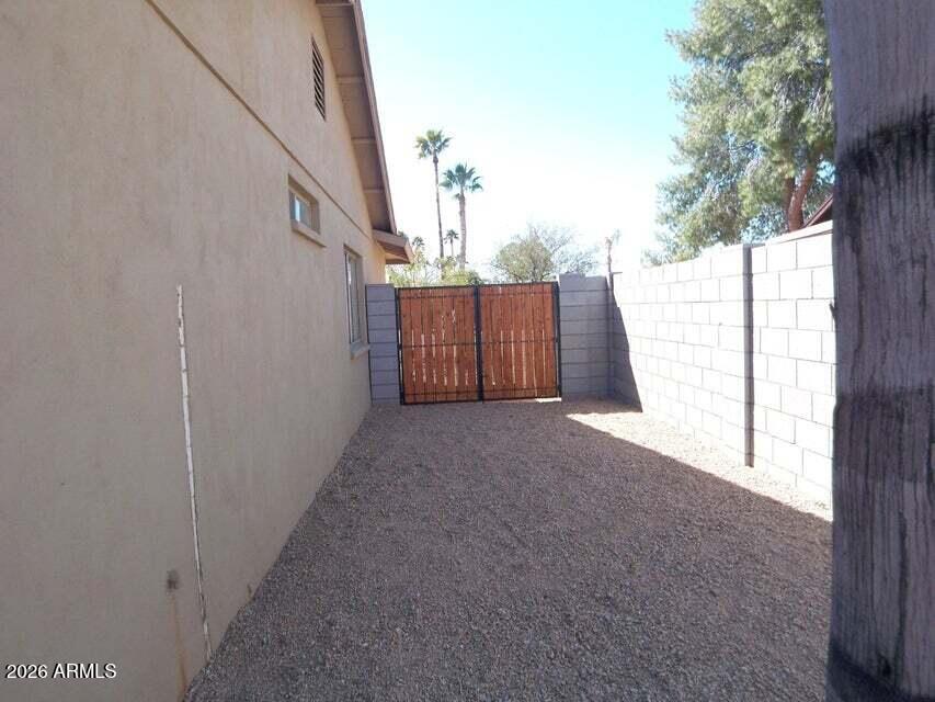 GREENBRIER EAST UNIT 5 - Residential Lease