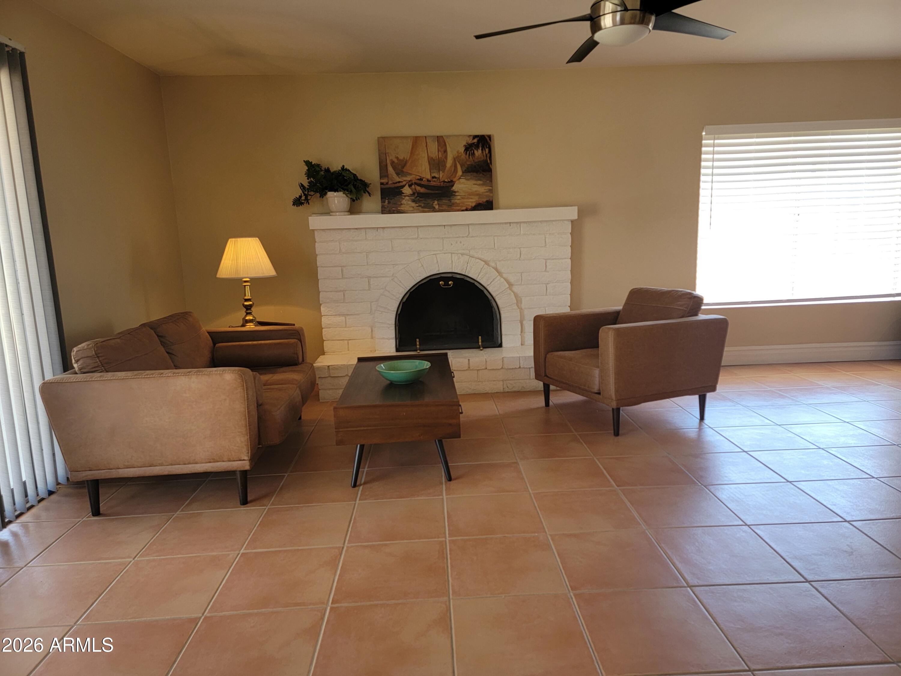 GREENBRIER EAST UNIT 5 - Residential Lease