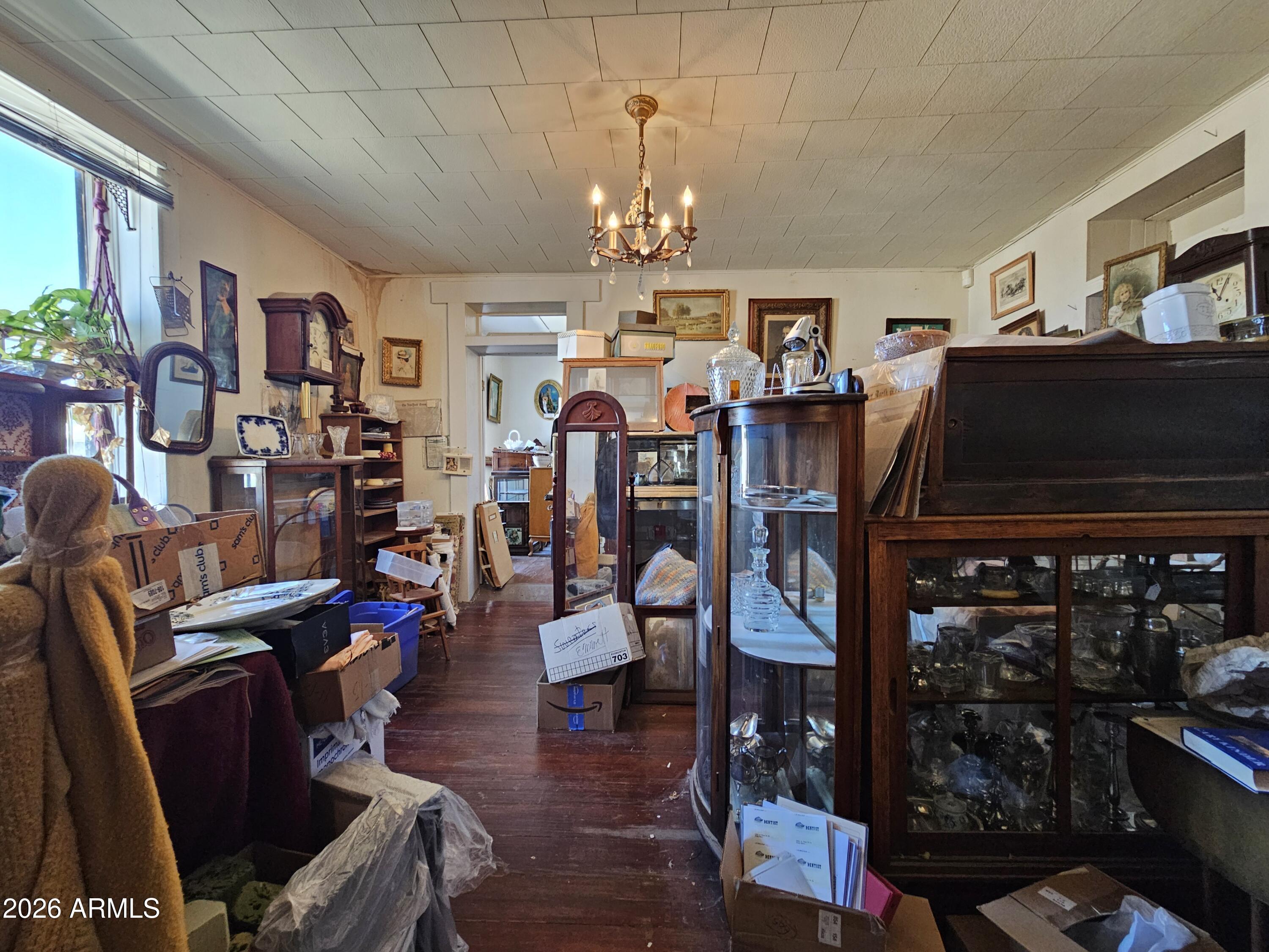 TOMBSTONE - Commercial Sale