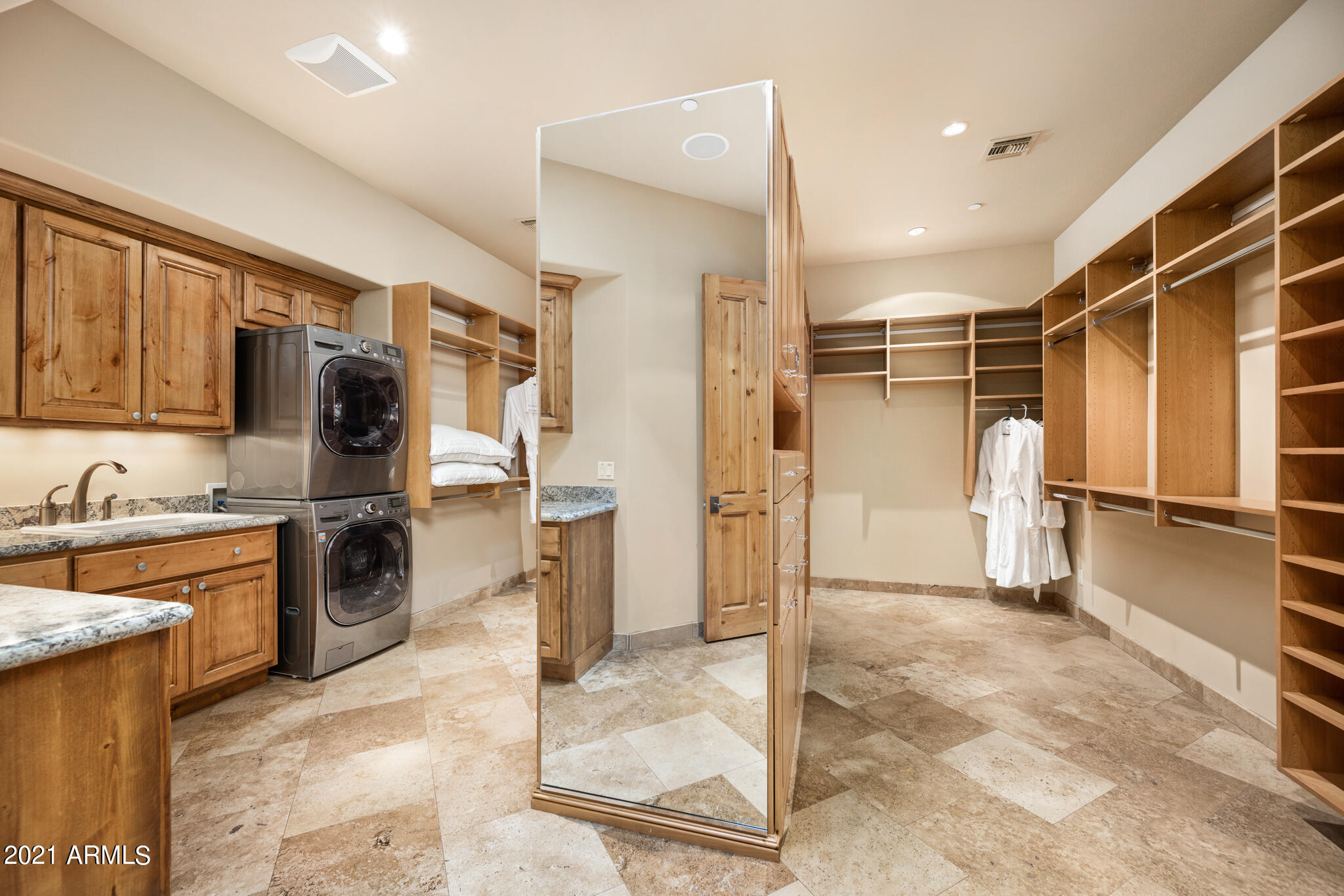 RANCHITOS DEL RAY 1 - Residential