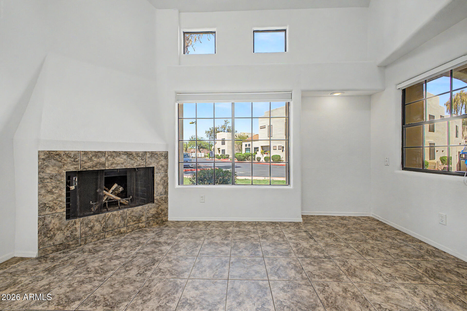 PUEBLO SANTA FE TOWNHOMES - Residential