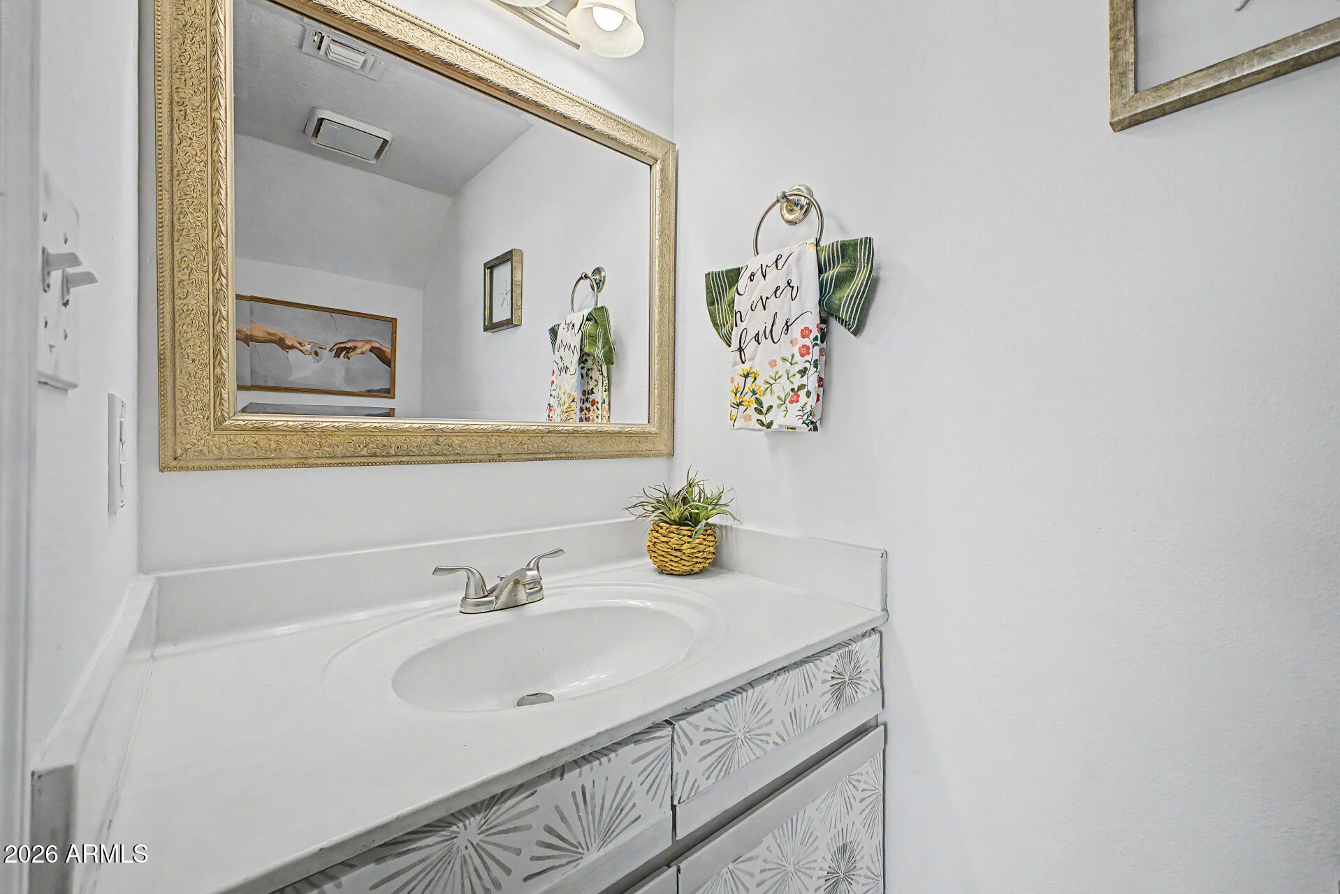 PUEBLO SANTA FE TOWNHOMES - Residential