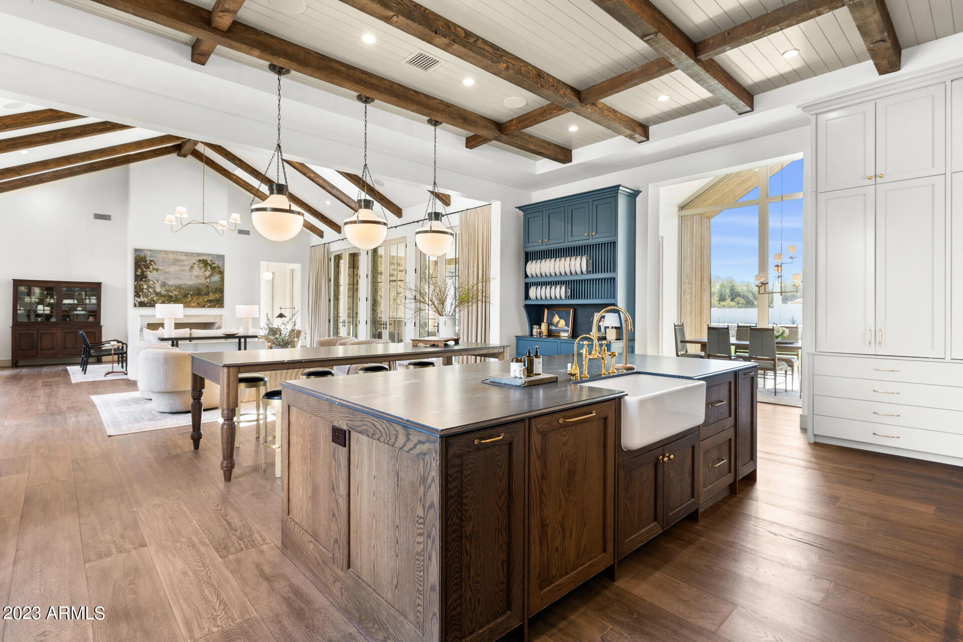 HUMMINGBIRD VISTA - Residential