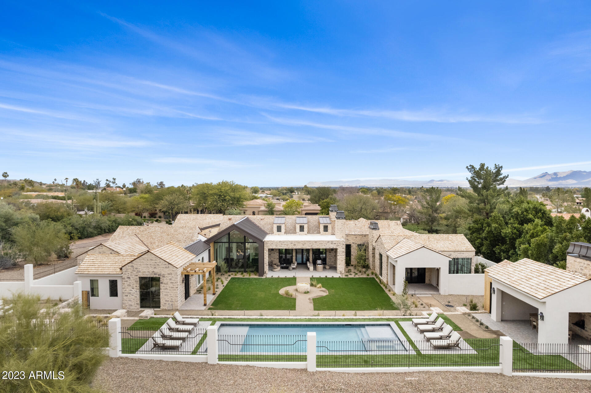 HUMMINGBIRD VISTA - Residential